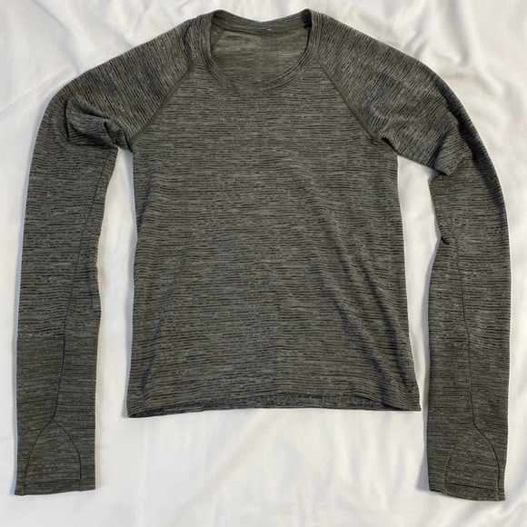 Swiftly Tech Long Sleeve Shirt 2.0 Race Length (4) Wee Are From Space Army Green - Picture 1 of 4
